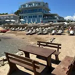 Amaltheia Beachfront Kypseli