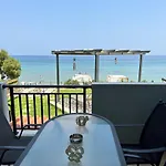 Amaltheia Beachfront * Kypseli