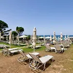 Amaltheia Beachfront * Kypseli