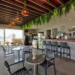 Amaltheia Beachfront Casa de Férias *