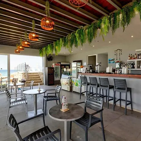 Amaltheia Beachfront Nyaraló *