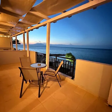 Amaltheia Beachfront 基普塞利
