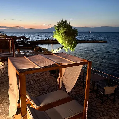 Amaltheia Beachfront * 基普塞利