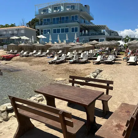 Amaltheia Beachfront Κυψέλη