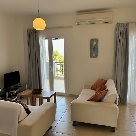 Semesterbostad Amaltheia Beachfront