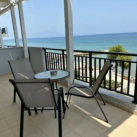 Amaltheia Beachfront * 基普塞利