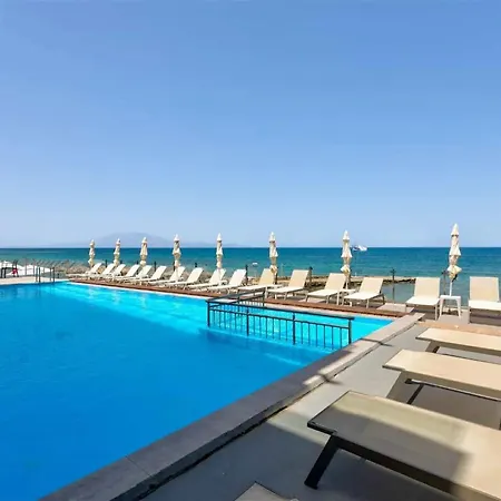 Amaltheia Front Holiday home Kypseli