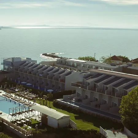 Amaltheia Beachfront Semesterbostad Kypseli