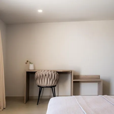 Semesterbostad Amaltheia Beachfront