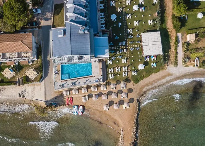 Amaltheia Beachfront *