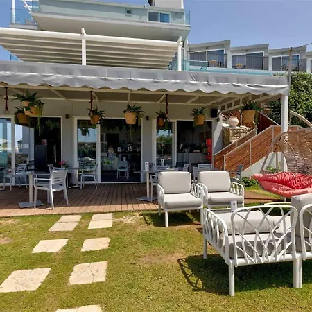 Amaltheia Beachfront *