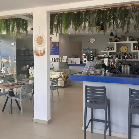 Amaltheia Beachfront * Kypseli