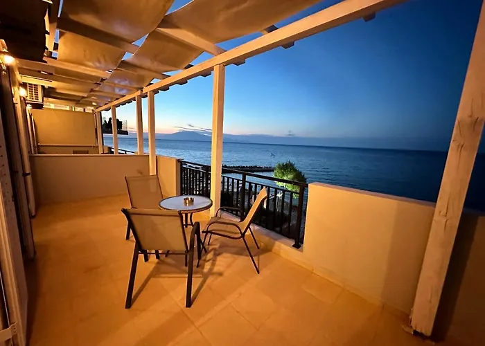 Amaltheia Beachfront Κυψέλη