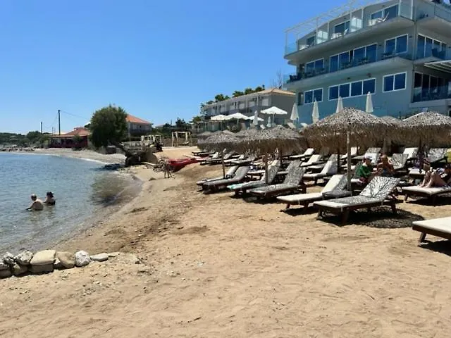 Amaltheia Beachfront *