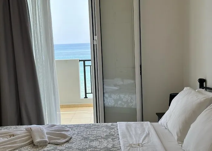 Amaltheia Beachfront Σπίτι διακοπών *