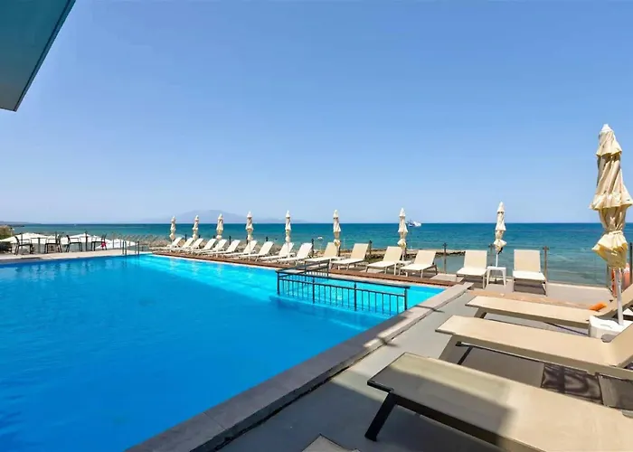Amaltheia Beachfront Σπίτι διακοπών Κυψέλη